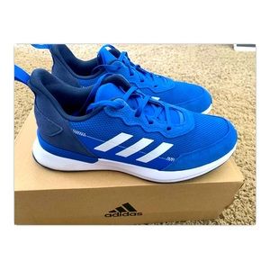 Adidas Boys size 6 sneakers